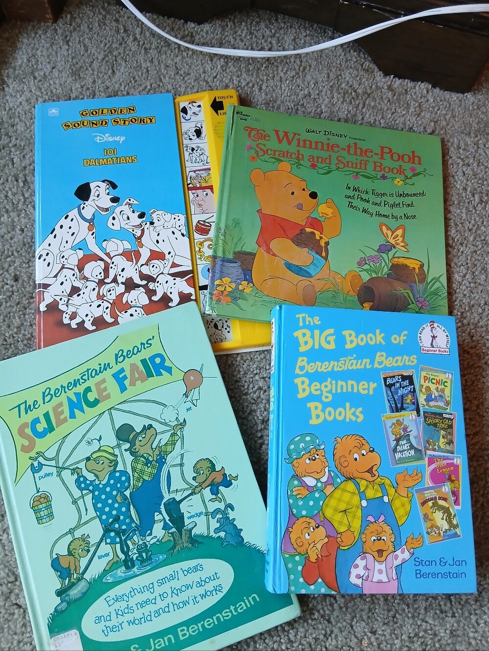 Vintage Set of 4 Childrens Books Pooh Berenstain Bears Disney Y2K